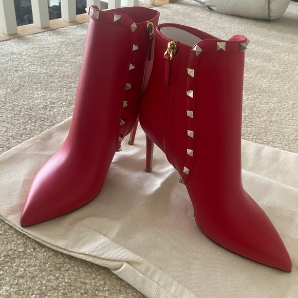 Valentino Short Boots (Bootie) - Red Size 38 New in Box - Picture 14 of 14